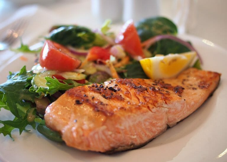 nourish gluten-free pan-seared salmon recipe