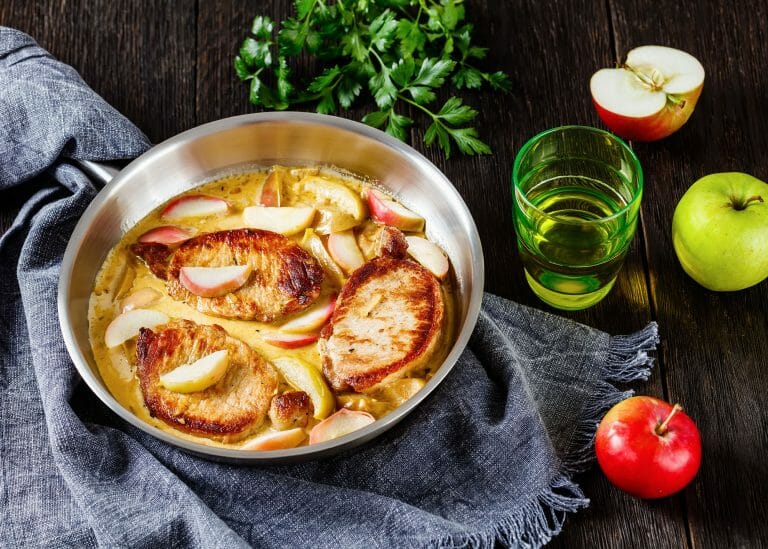 nourish gluten-free pork chops with apples recipe