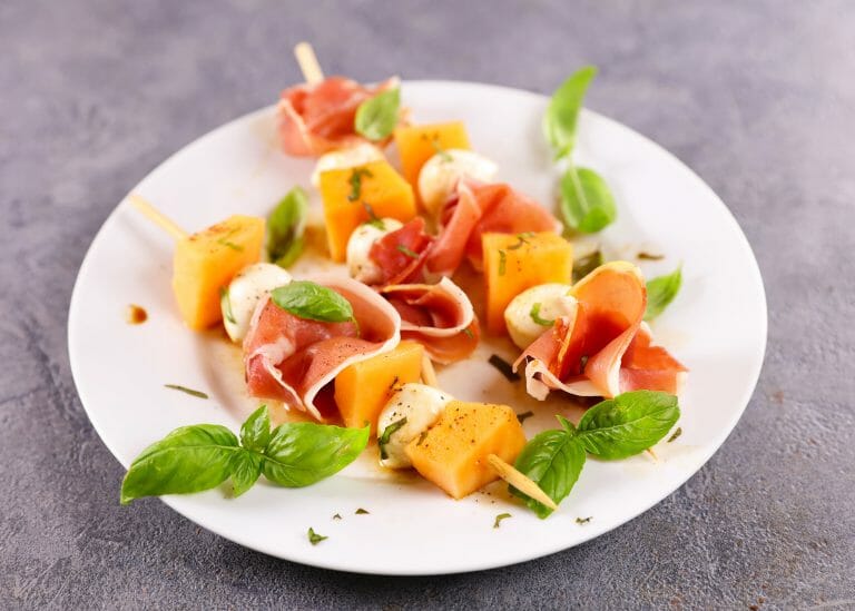 nourish gluten-free prosciutto melon mozzarella skewer recipe